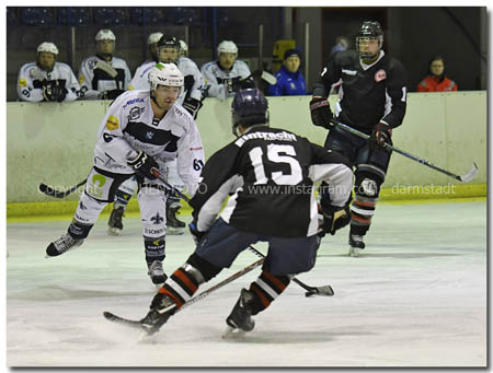 Eishockey Hessenliga ESC Darmstadt - Eintracht Frankfurt (copyright HEN-FOTO) Eishockey Hessenliga ESC Darmstadt - Eintracht Frankfurt (copyright HEN-FOTO)
