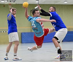 Babenhausen schlägt Umstadt/Habitzheim in der Landesliga Süd -> mehr Sportfotos in meiner Sportbildergalerie HEN-FOTO