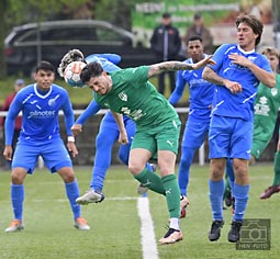 Riccardo D Addona trifft für FC Alsbach zum Sieg gegen den 1. FCA Darmstadt (©HEN-FOTO) 