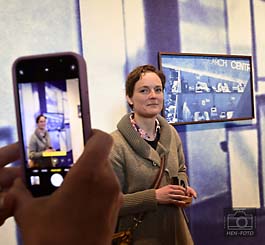 Martina Sauter aus Düsseldorf gewinnt Merck Preis der Darmstädter Fototage (© HEN-FOTO)