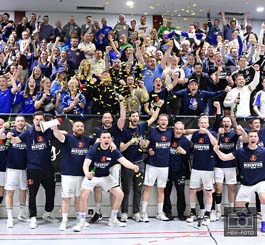 Meister der Bezirksoberliga und aufsteiger in die Landesliga - TSV Pfungstadt ( © HEN-FOTO )