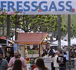 40 Jahre Fressgass Fest kann noch bis 26.5.23 gefeiert werden ( © HEN-FOTO )