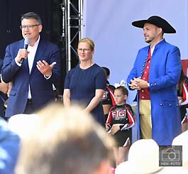 Eröffnung zum Hessentag 2023 in Pfungstadt auf der Rathausbühne ( © HEN-FOTO )