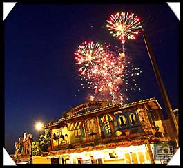 Mit Feuerwerk verabschiedet sich das Heinerfest 2023 ( © HEN-FOTO )