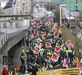 VERDI rief bundesweit für Mittwoch/Donnerstag (7./8.2.2024) zum Warnstreik für das Bodenpersonal bei Lufthansa auf ( © HEN-FOTO )