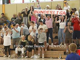 HSG Nieder-Roden gewinnt im Qualifikationsturnier auch gegen TSV Pfungstadt, ist Turniersieger und steigt direkt in die Handball Bundesliga auf (Fotogalerie © Peter Henrich / HEN-FOTO)