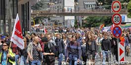 Demonstration und Kundgebung hunderter Studierender und Beschäftigten in Darmstadt gegen geplante Kürzungen im Hessischen Hochschulpakt 2026 - 2031 (Fotogalerie © Peter Henrich / HEN-FOTO)