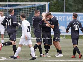 In der Fussball Kreisoberliga Darmstadt trennten sich Germania Eberstadt und Spvgg Seeheim-Jugenheim 0:2 dank dem doppelten Torschützen Lars Mohr (Fotogalerie: Peter Henrich / HEN-FOTO)