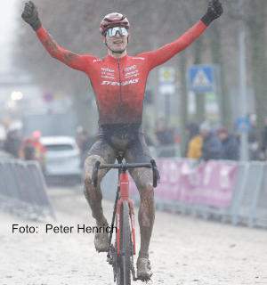 Die Deutsche Radcross Meisterschaft 2026 in der U23 Klasse gewinnt Eike Behrens / Stevens Racing Team (Foto Peter Henrich)