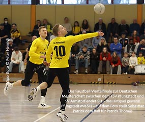 Das zweite Faustball Viertelfinale zur Deutschen Meisterschaft in der Hallensaison 2025 2026 gewinnt TSV Pfungstadt auch (Sportfoto © Peter Henrich / HEN-FOTO)