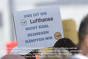 Festgefahrene Tarifauseinandersetzungen zwischen Lufthansa und den Gewerkschaften UFO und Cockpit führen zu Streiks, Demonstration, gecancelten Flügen, verärgerte Fluggästen, steigenden Streikkosten, Stilllegung von City-Line (Foto © Peter Henrich / HEN-FOTO)
