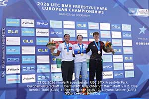23.08.2026 Finale Frauen bei der UEC BMX Freestyle Park Europameisterschaft in Darmstadt Ausrichter VC Darmstadt v li 2. Elsa Rendall Todd (GBR) 1. Noemi Molnar (HUN) 3. Lillyana Seidler (GER) (Foto: Peter Henrich)