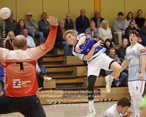 25.10.2026 Handball Männer Oberliga 2026 2027 TSV Pfungstadt - TV Groß-Wallstadt II (31:32) hier Bildmitte Torwurf Jonas Gernoth Pfungstad (Sportfotografie @ Peter Henrich)